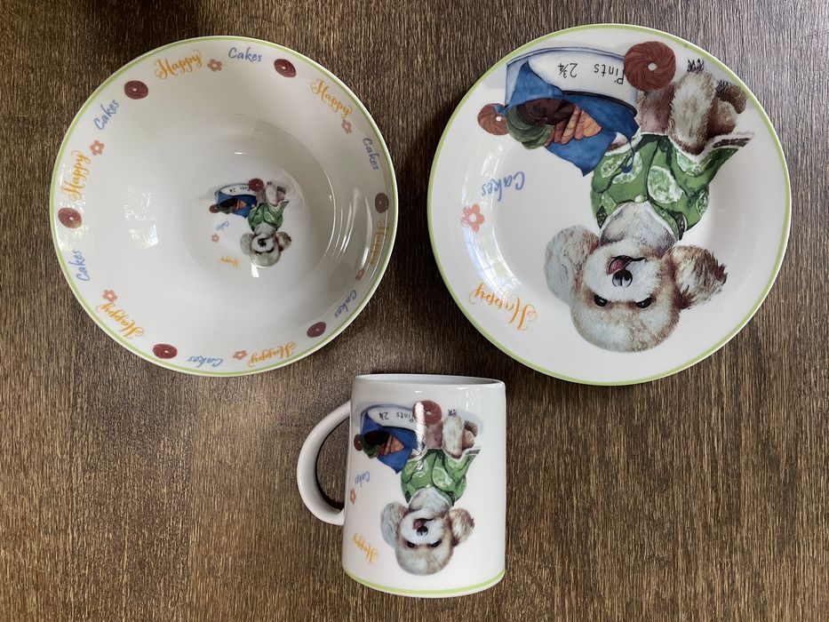 Набір дитячого посуду