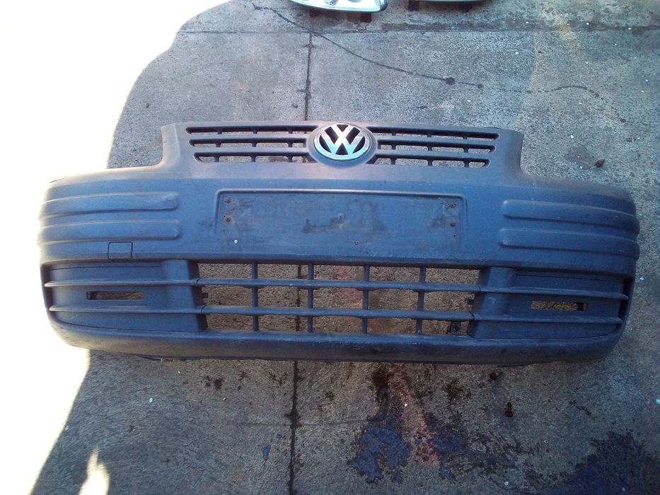 * ZDERZAK PRZÓD VOLKSWAGEN CADDY III *