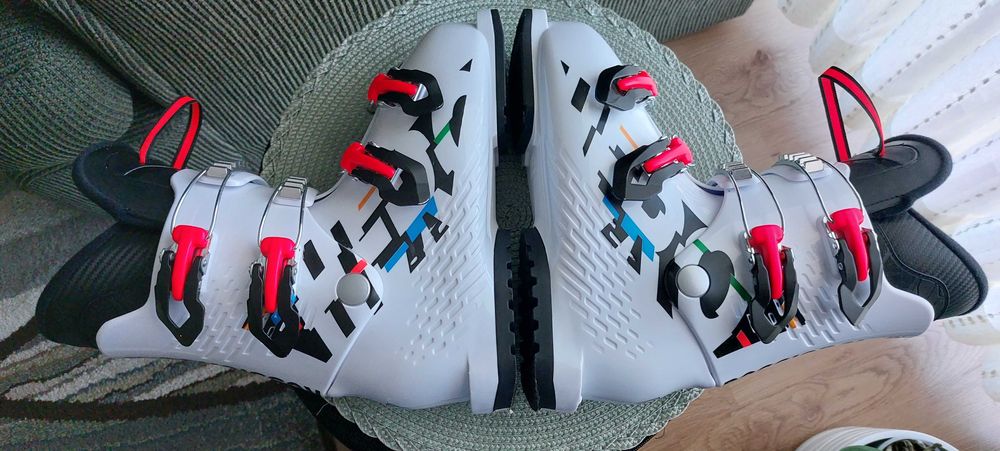 Гірськолижні черевики боти ROSSIGNOL HERO J 4