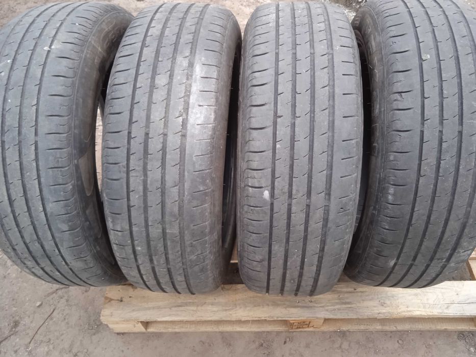 Шини NEXEN 225/60ZR18 літо комплект