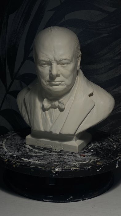Бюст Вінстона Черчилля . Скульптура. Погруддя