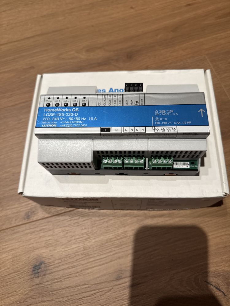 Control4 EA-1,3,5, Savant, Lutron