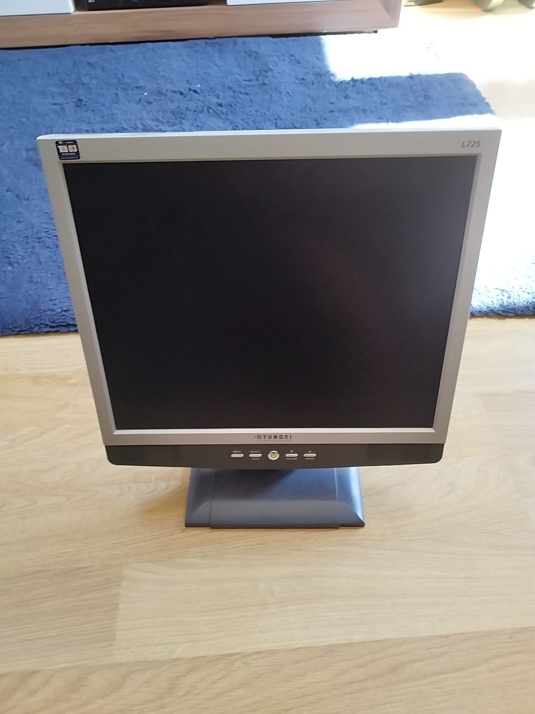 Sprzedam 4 monitory.