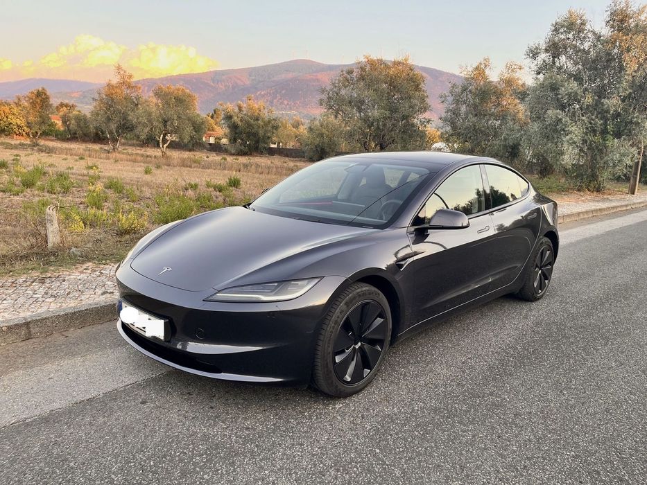 Tesla Model 3 Tração Traseira