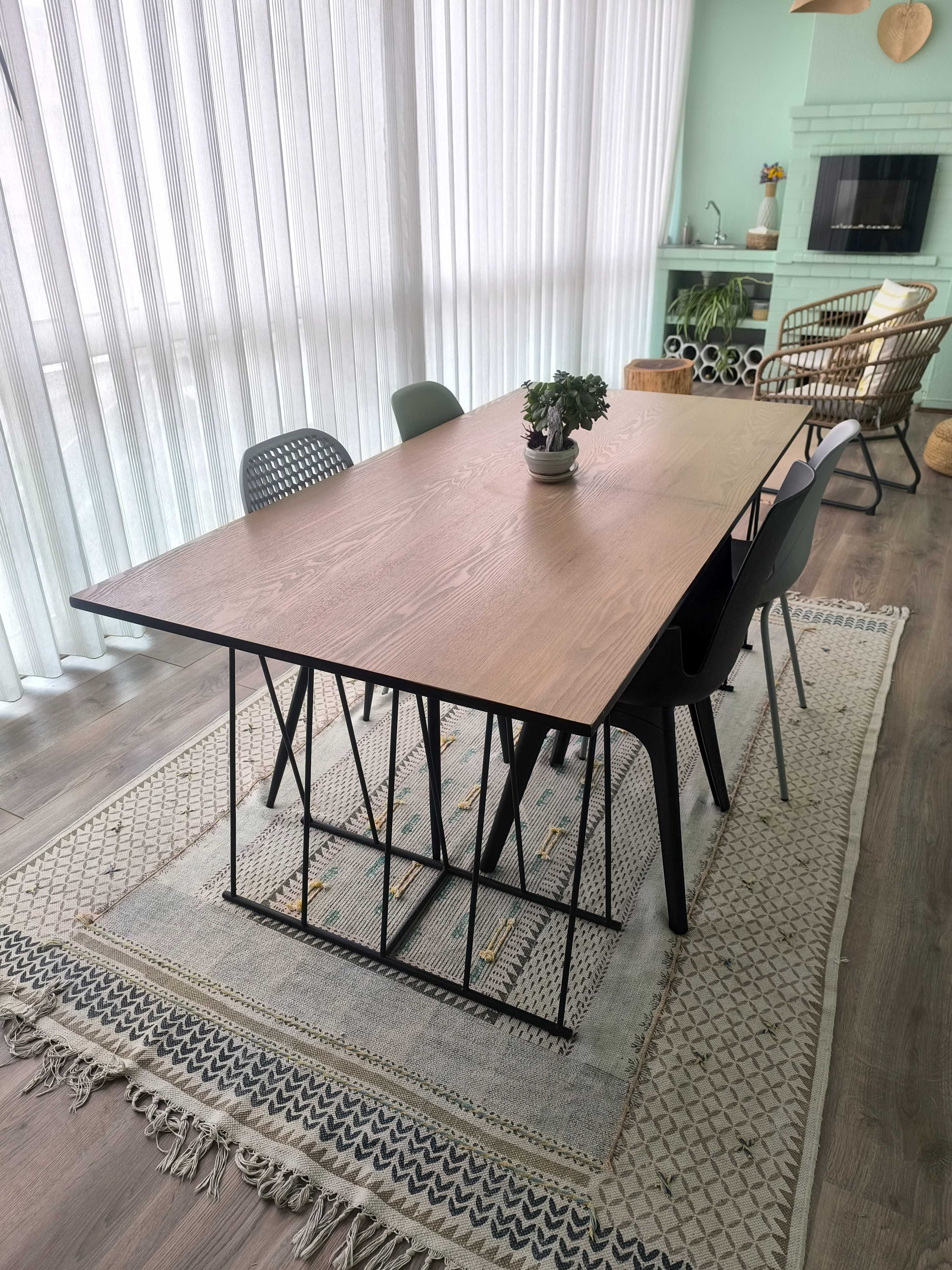 Conjunto de Mesa de Jantar com 4 cadeiras