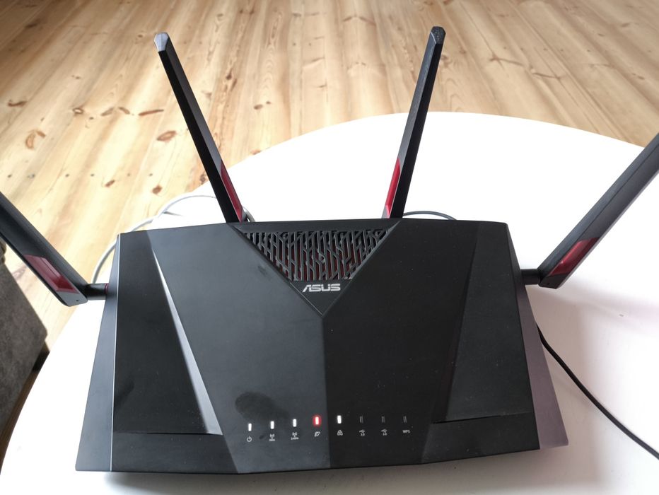 Router Asus RT-AC88U