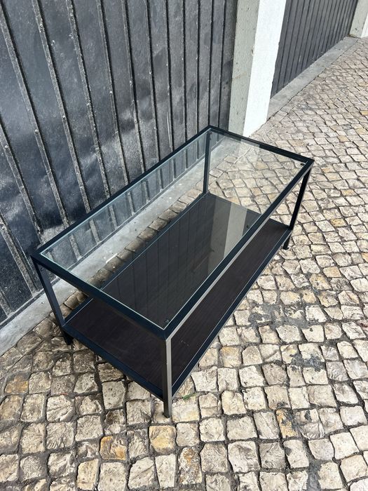 Mesa de centro metálica preta ikea