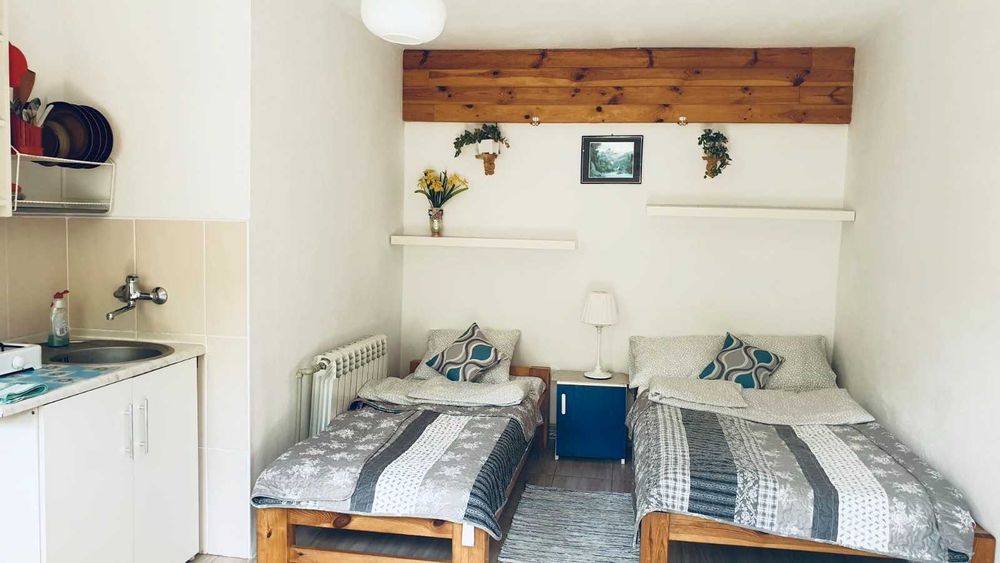 Sylwester,domek lub pokoiki,kuligi z ogniskiem,balia z jacuzzi,las.