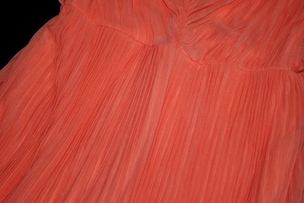 Шикарное макси в пол платье плиссированное нежное персиковое нарядное