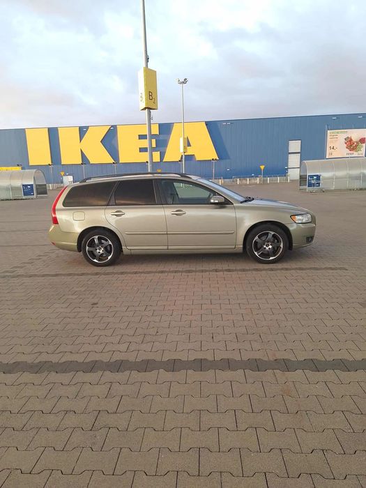 Volvo V50 stan dobry, samochód w rodzinie od dawna