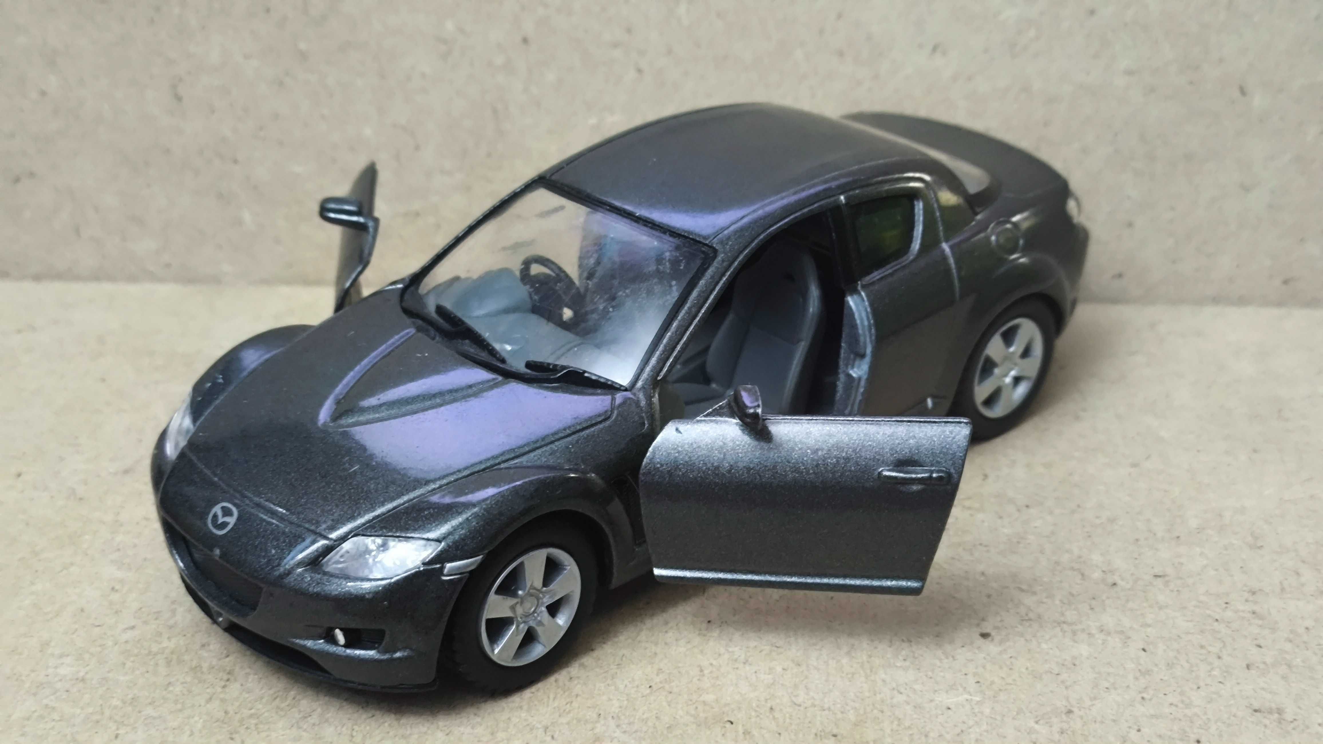 Машинка, модель авто Mazda RX-8 1.38 Kinsmart