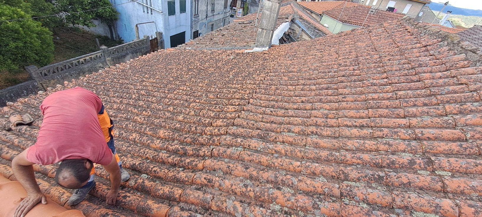Pladur, tetos, pintura,chão flutuante.  Limpeza telhados