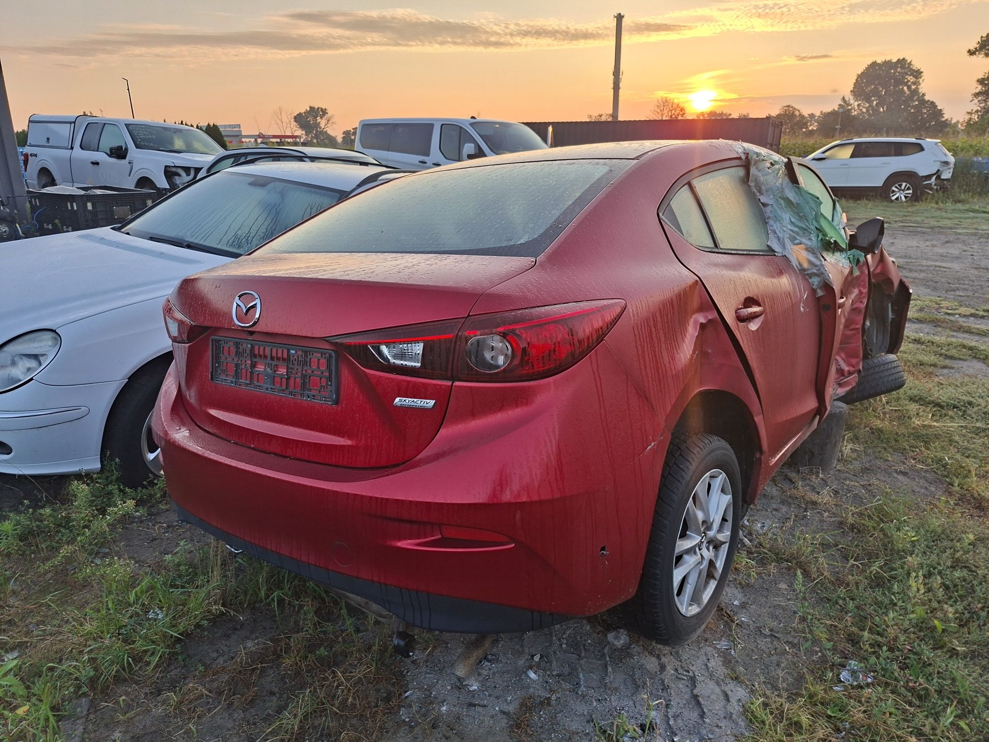 Mazda 3 sedan 2.0 benzyna automat zarejestrowana