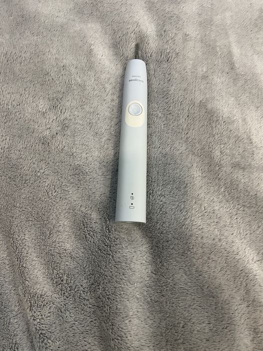 Продам зубну щітку Philips Sonicare