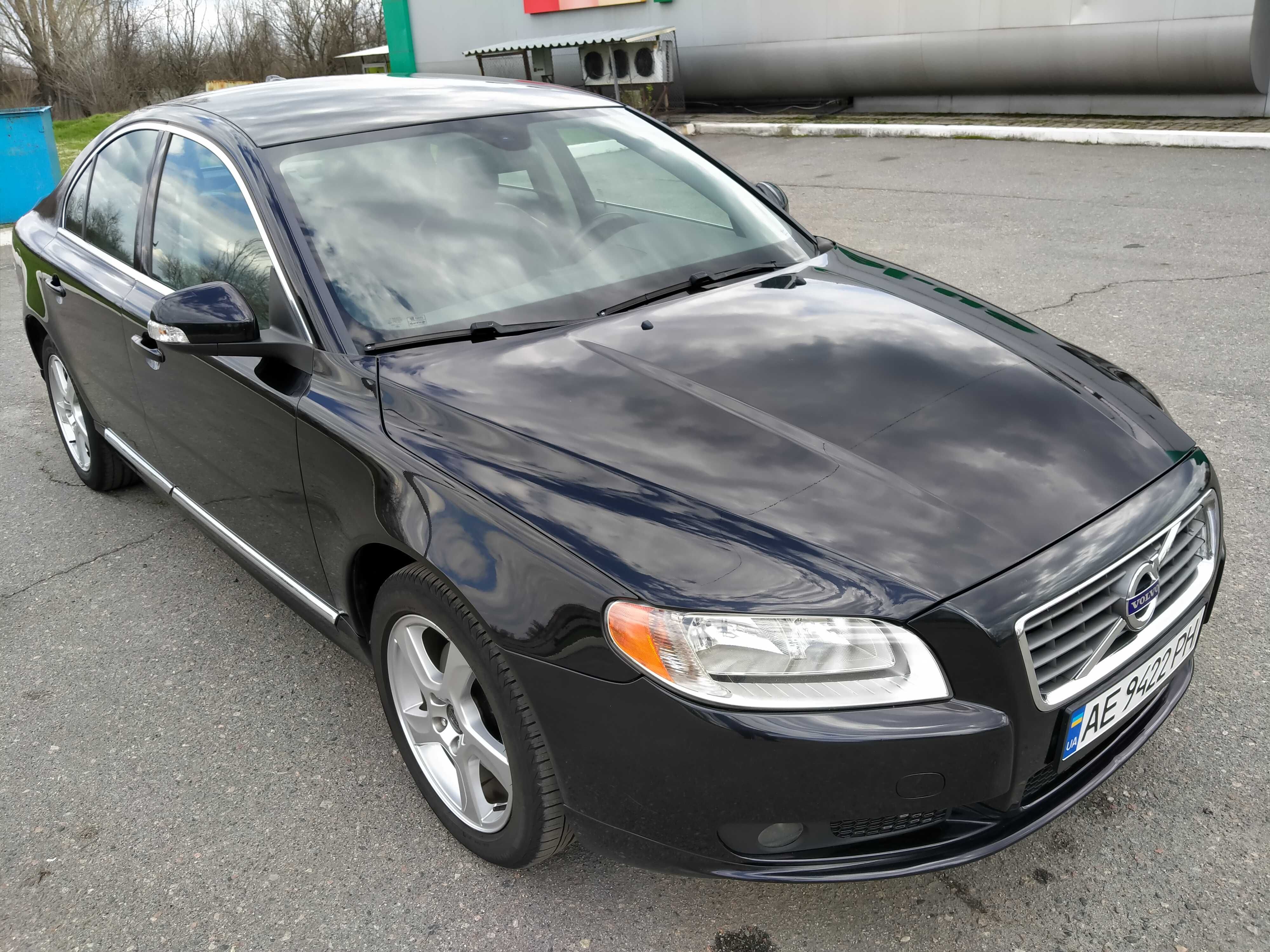 Продам VOLVO S80