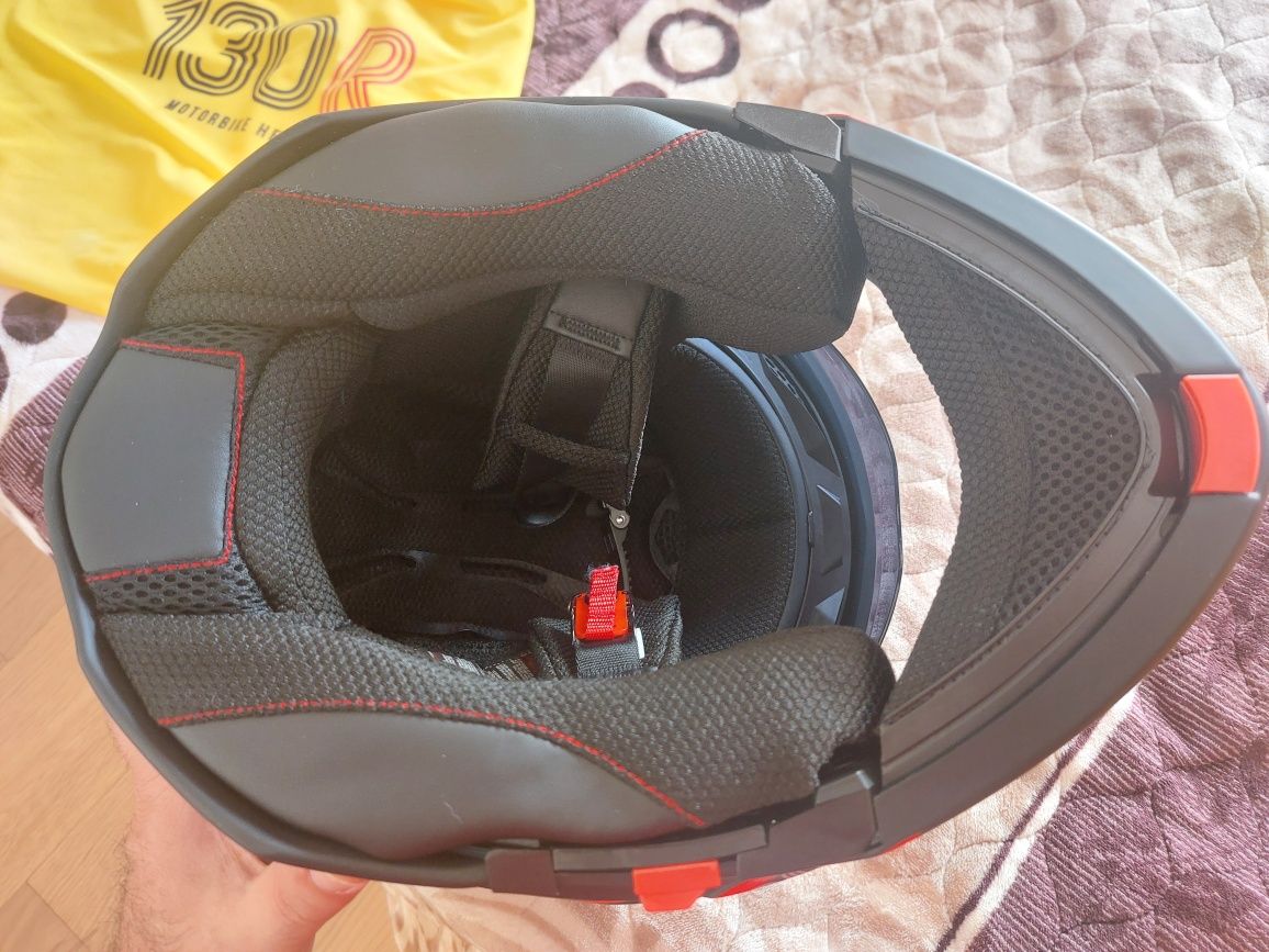 Capacete 130R tamanho M ( 55-56 )