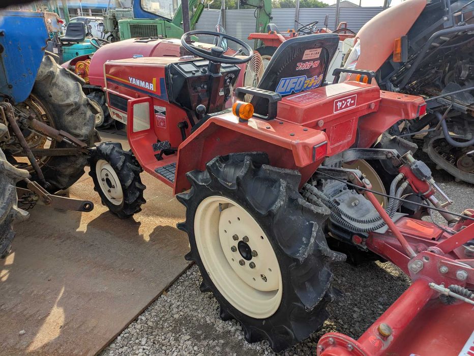 Traktor Yanmar F16D – mocny i kompaktowy traktor 4×4