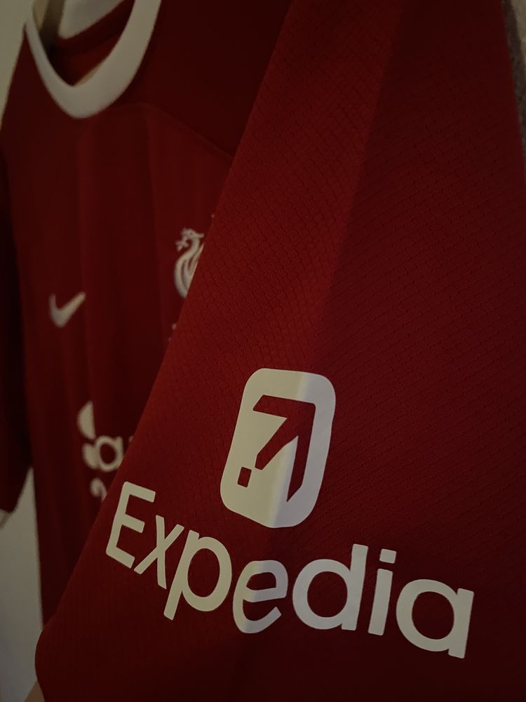 Camisola Liverpool 23/24