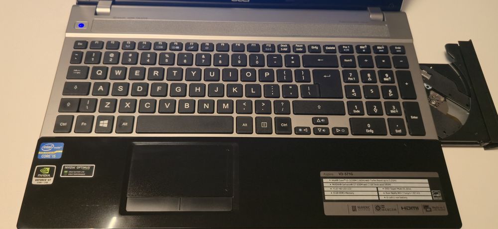 Acer aspire V3-571G 8GB 256 SSD GeForce 2GB BT WiFi 2,4/5Ghz HDMI