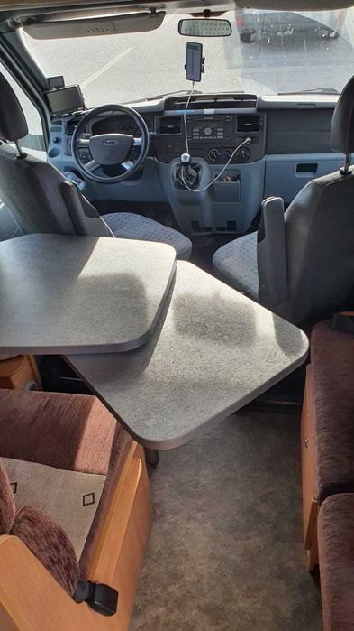 Autocaravana Chausson com Cama Central