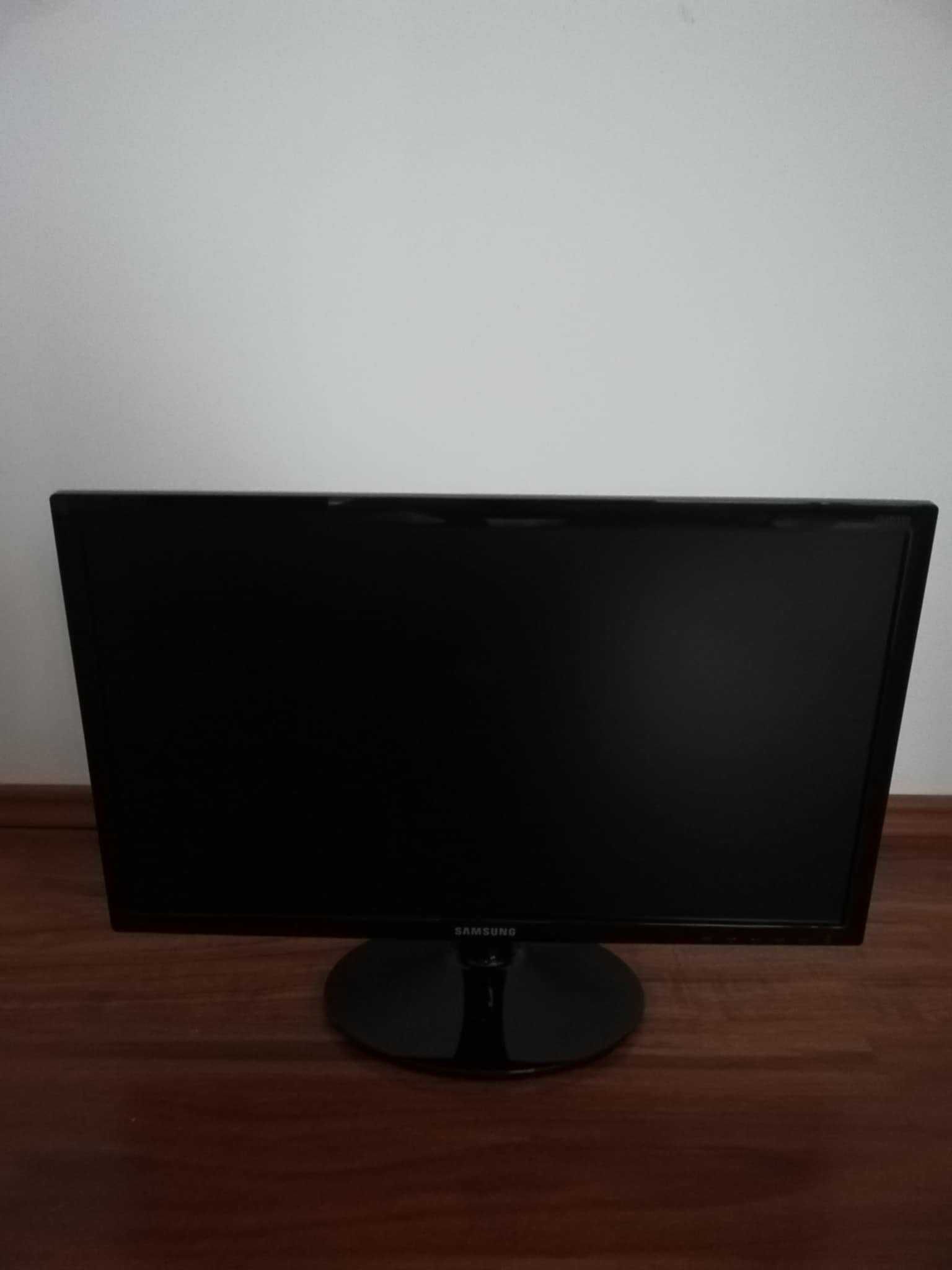 MONITOR  samsung 24 cale