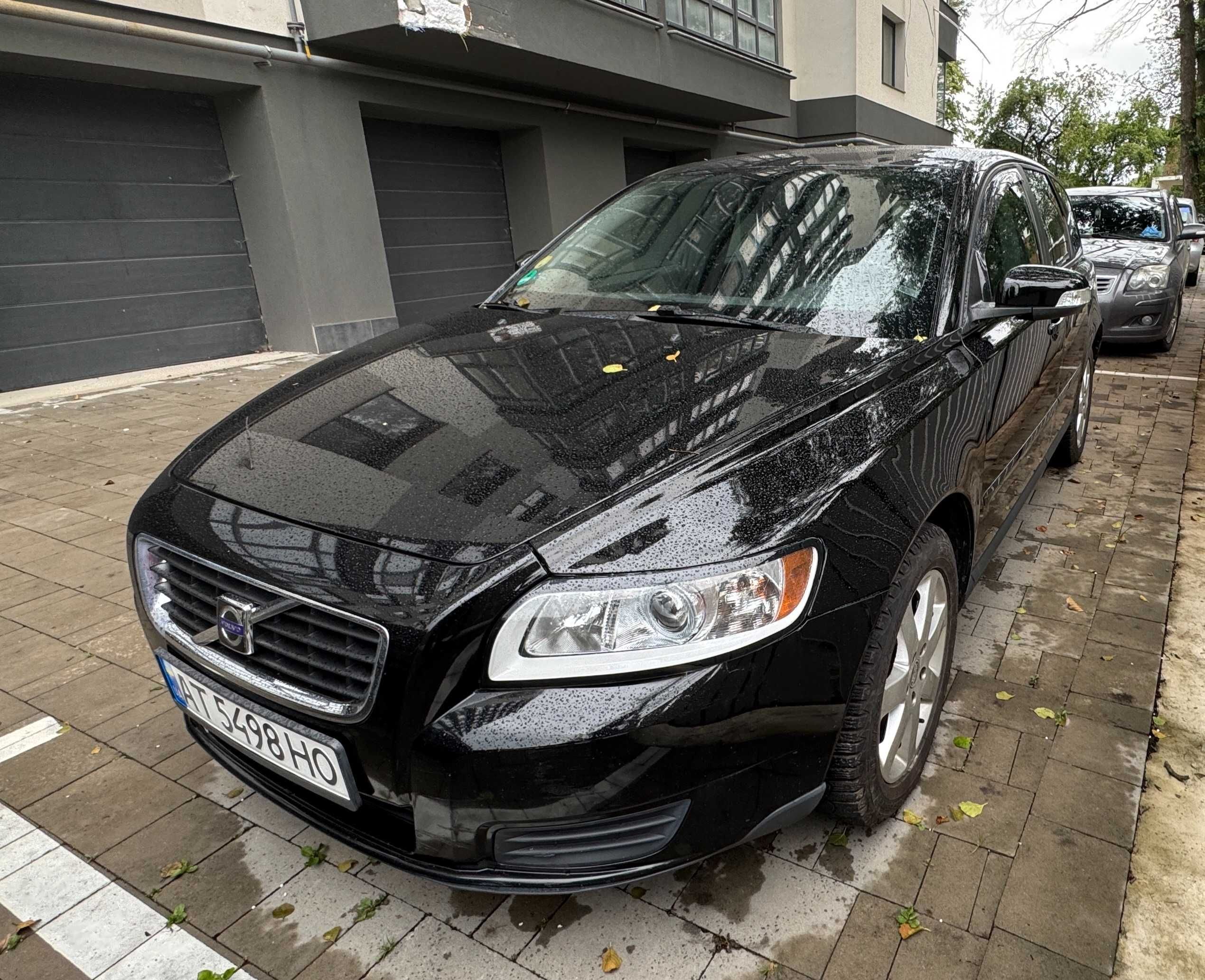 Продам volvo v50, 2.0d, 2008