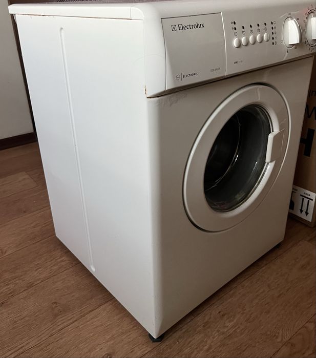 Неробоча  Electrolux ewc1150, висота 65см