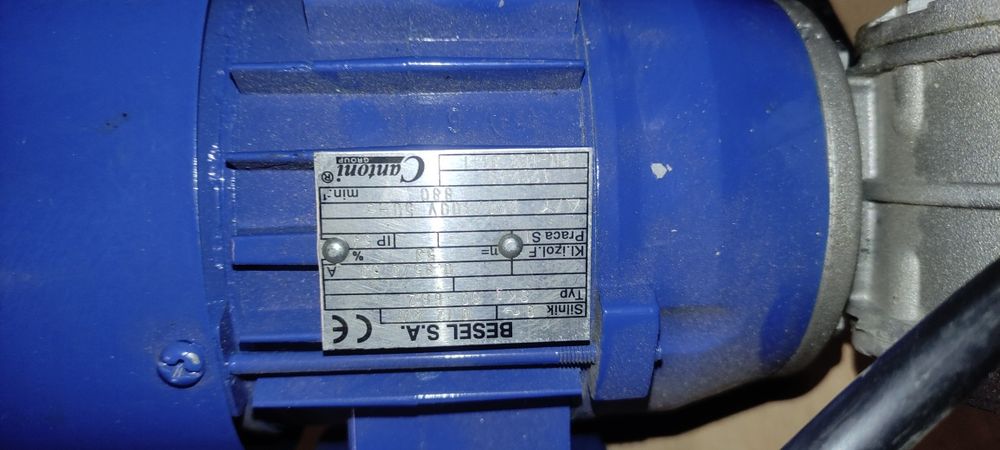 Silnik 0.12 KW 880 obrotów motoreduktor wolnoobrotowy