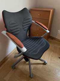 krzesło obrotowe biurowe firmy GURDA