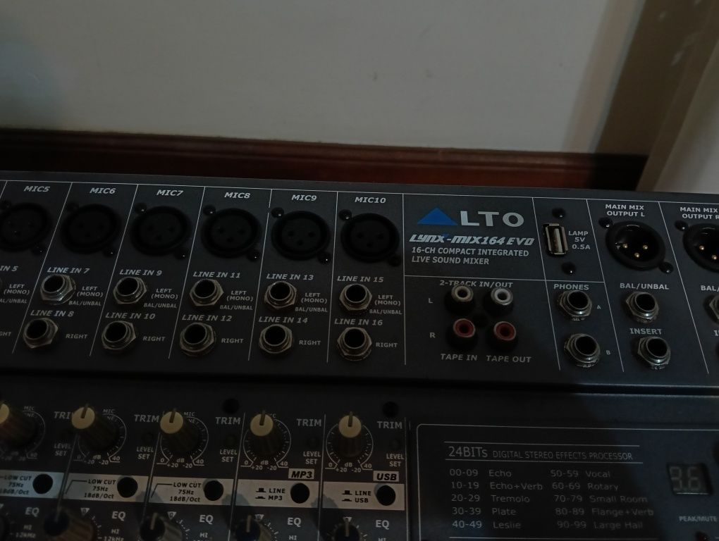 Mesa mistura analógica alto