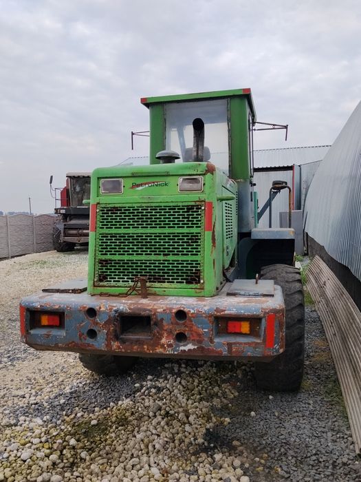 Фронтальний навантажувач Petro Nick