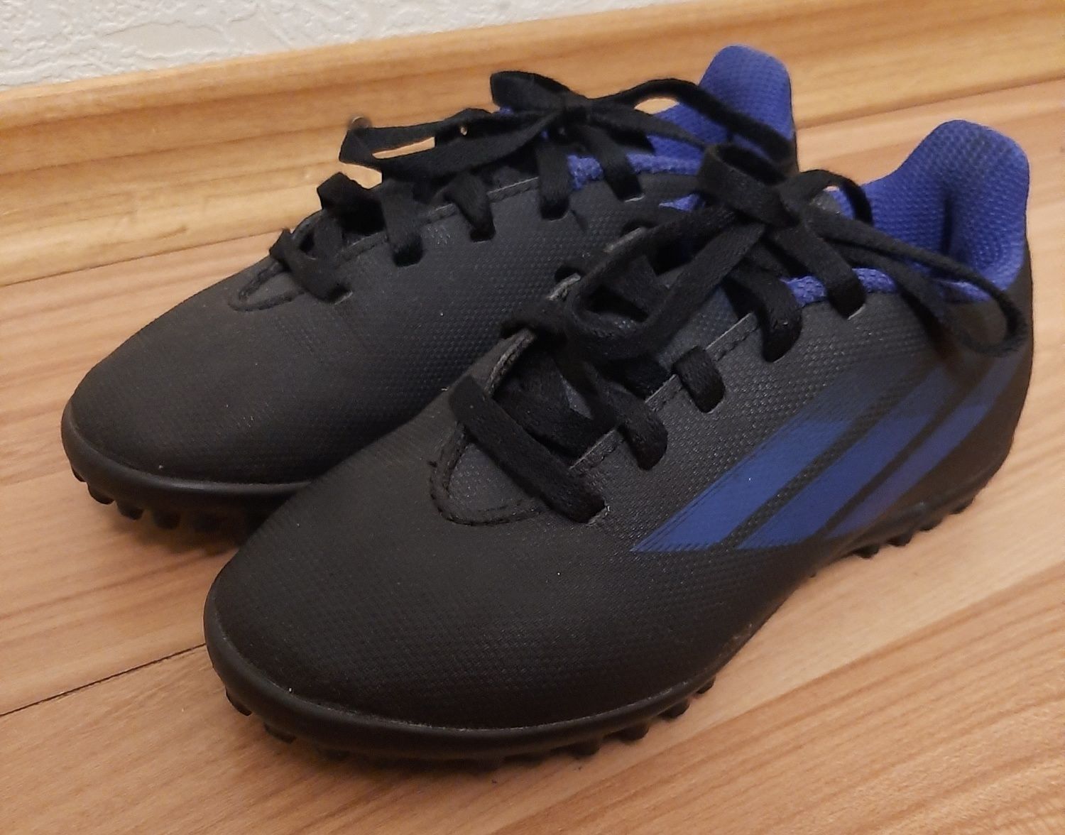 Буци Adidas оригінал 28 р