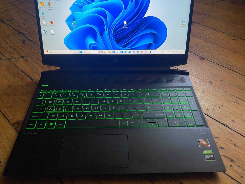 HP Pavilion Gaming 15  15.6"  8GB RAM 512GB 1660