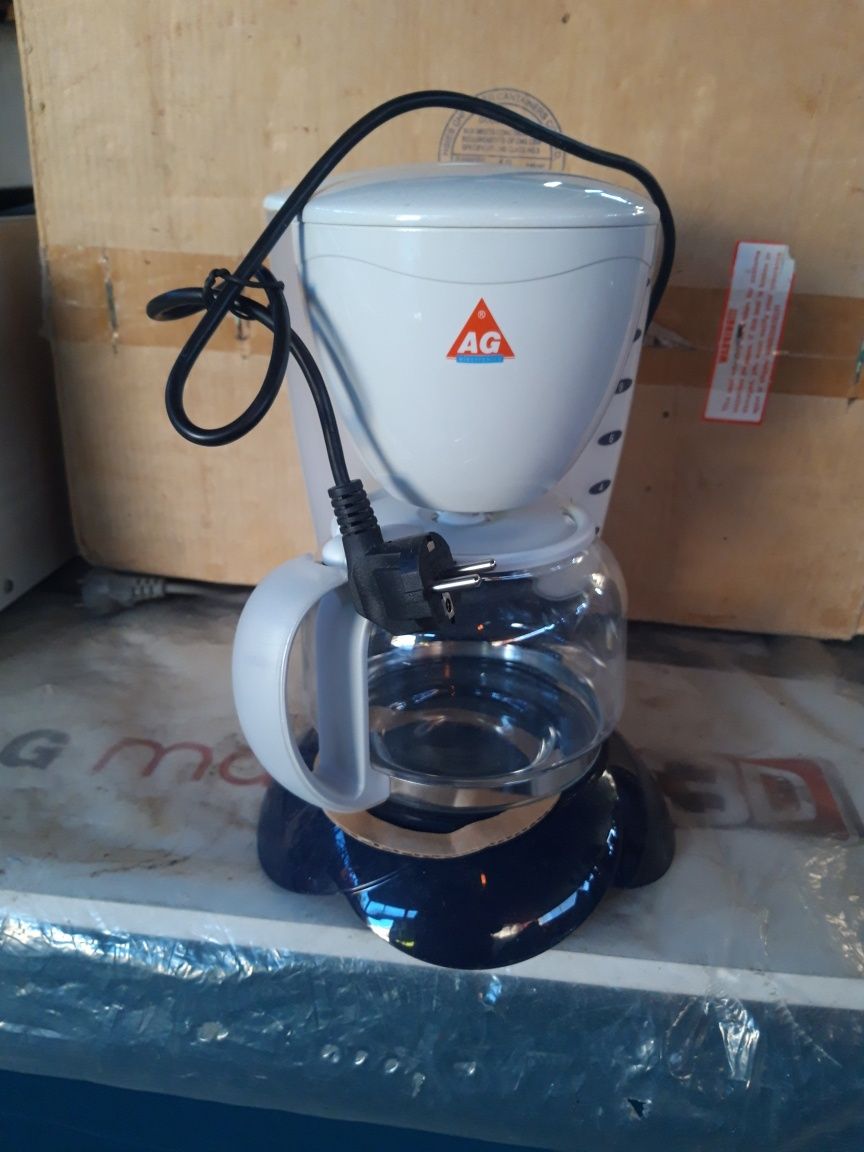 * Maquina cafe nova