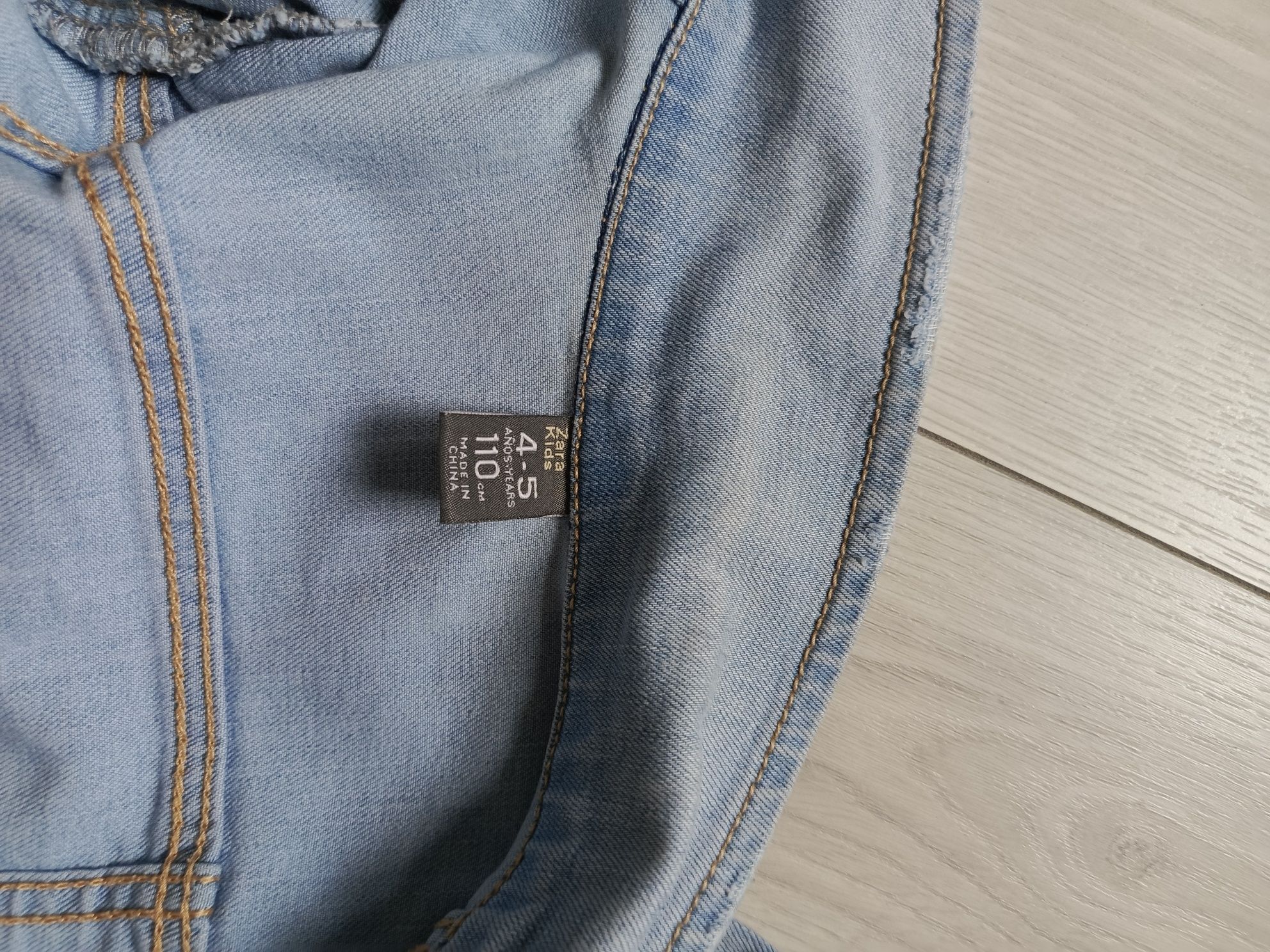 Jeansowa kurtka firmy Zara rozm. 110