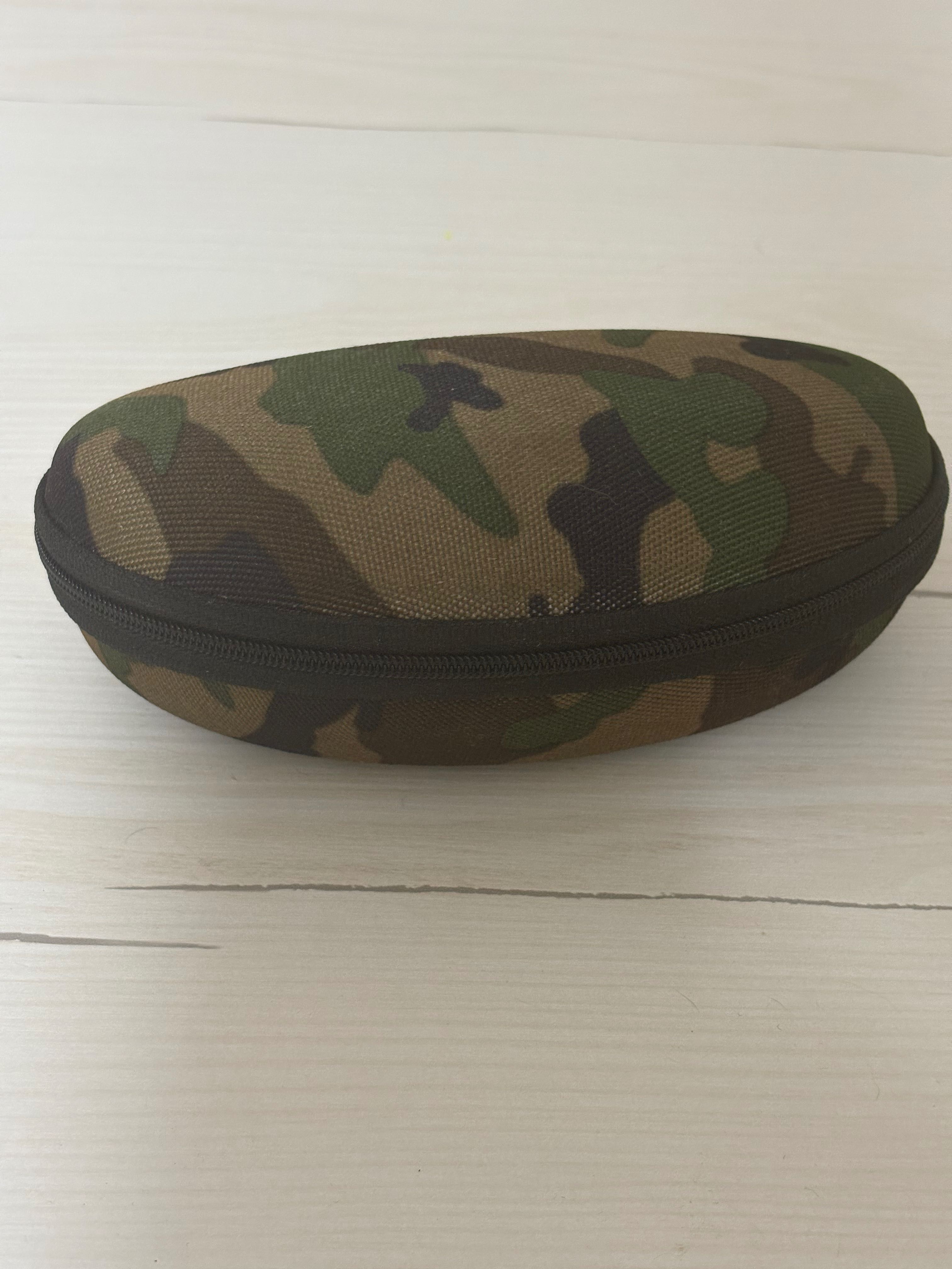 Bolsa para Óculos Estilo Militar + Pano de Limpeza – Camuflado Moderno