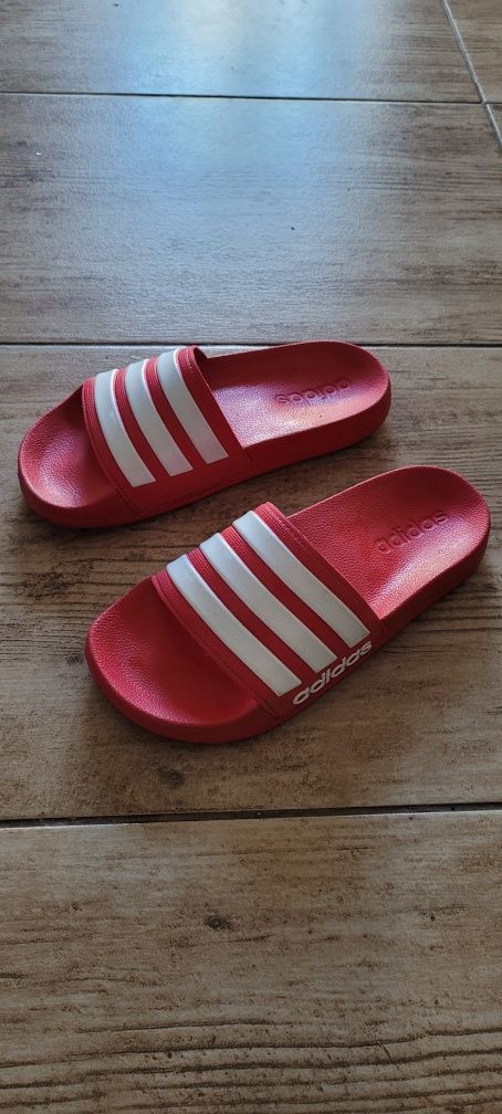 Klapki ADIDAS czerwone