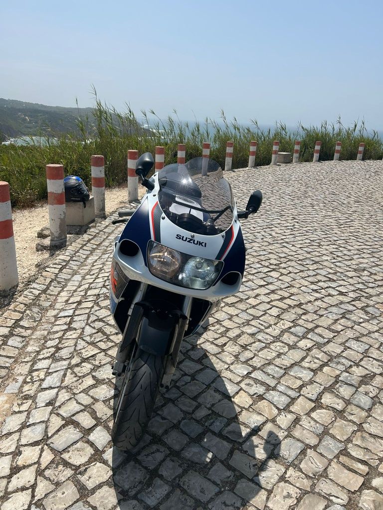GSX-R 750 Injeção