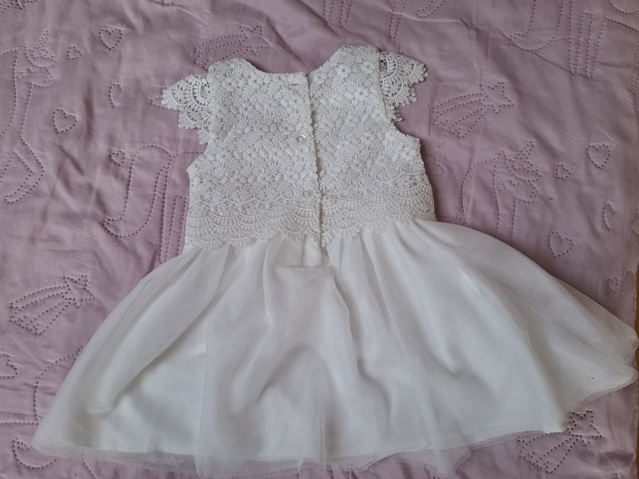 Sukienka dziewczęca na chrzest