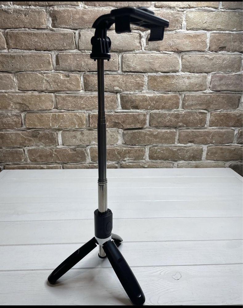 Селфи-палка монопод Selfi Stick L01 bluetooth