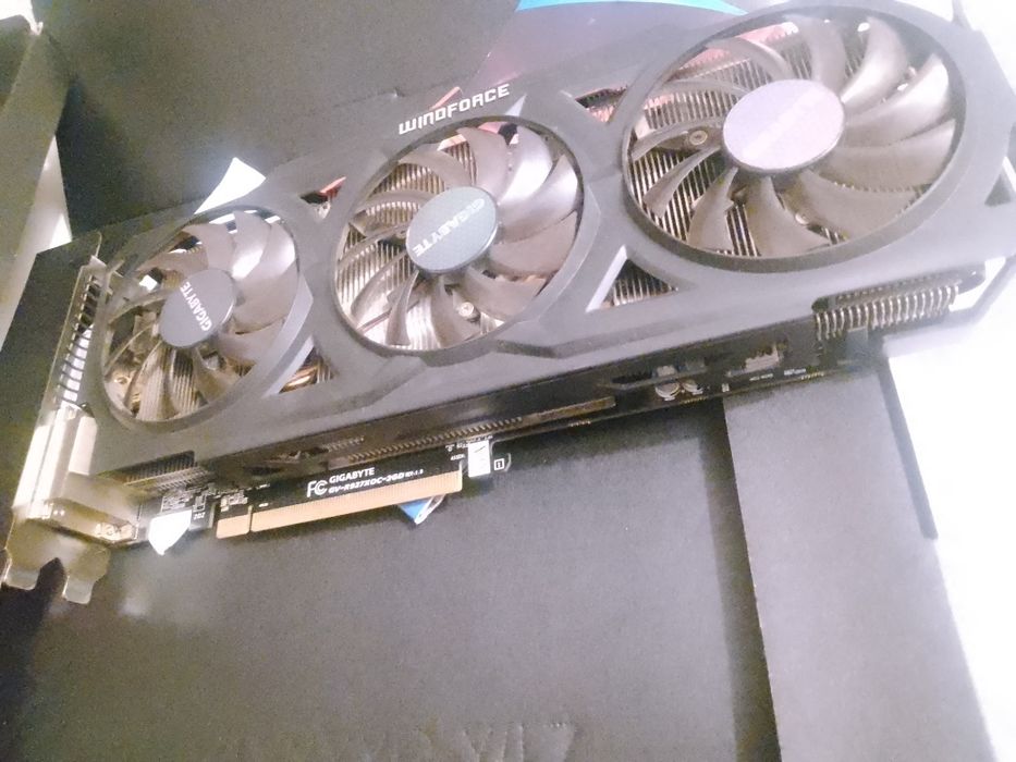 Karta graficzna Gigabyte r9 270x