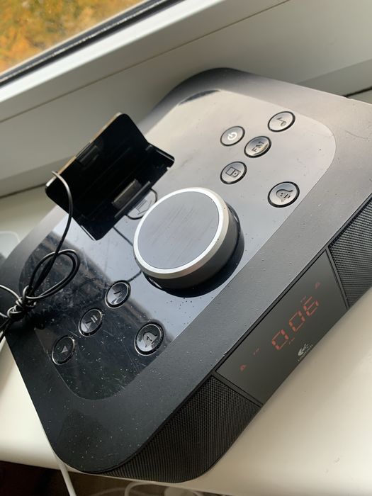 Logitech Radio/Budzik/Aux