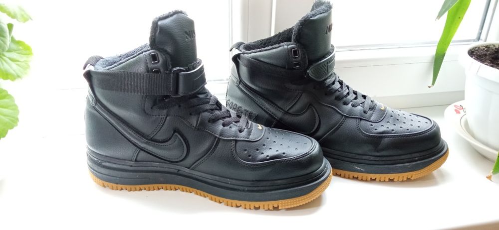 Зимні кросівки Nike Air Force 1 на gore-tex