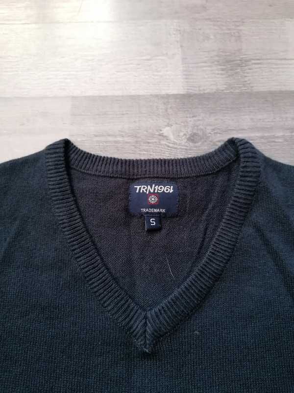 Granatowy sweter sweterek męski serek terranova S 164