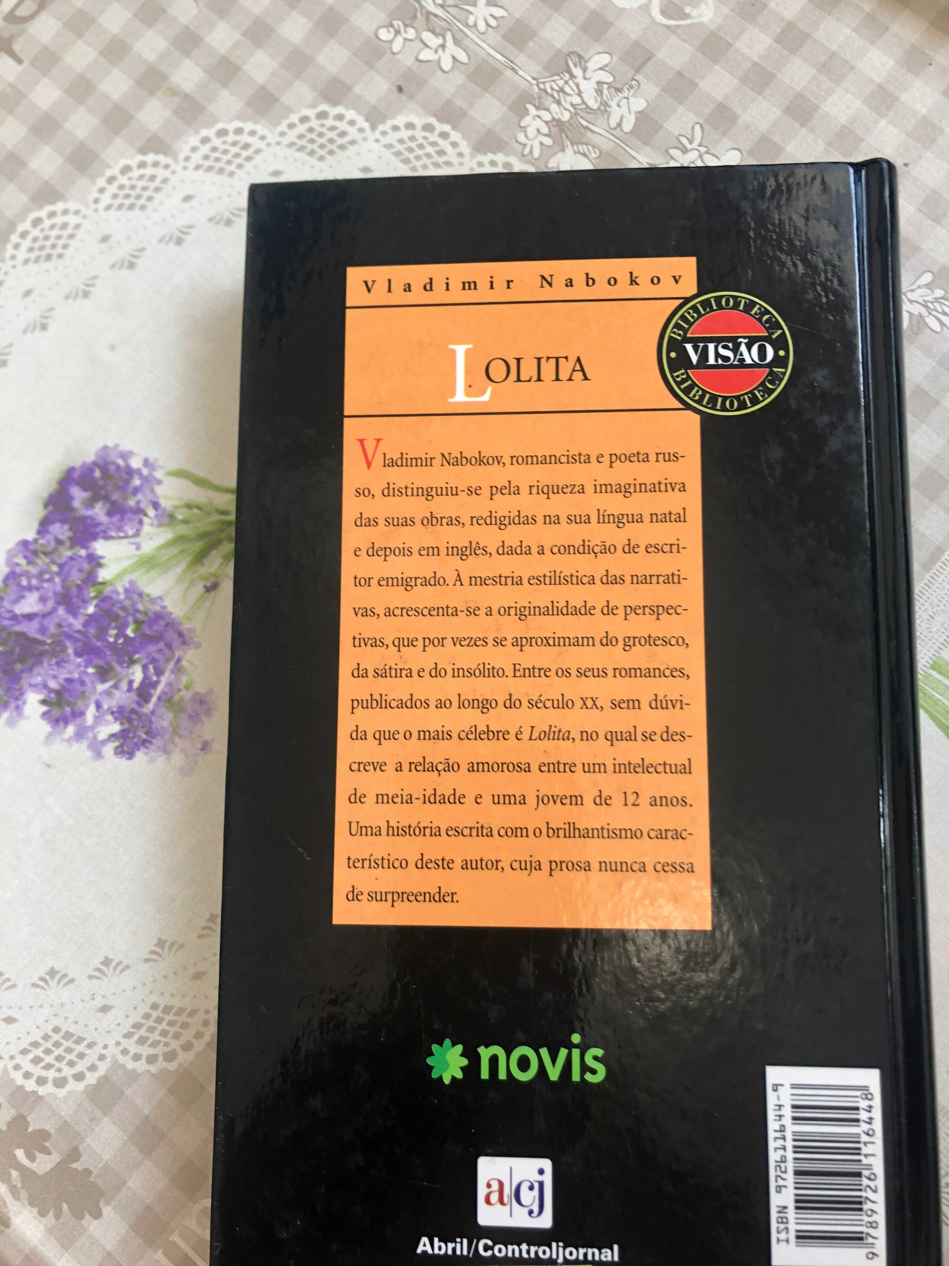 Livros intitulados "Lolita" e "O Jogador"