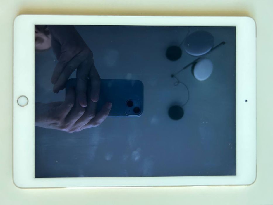 iPad Air 2 128gb Gold на запчастини айпад
