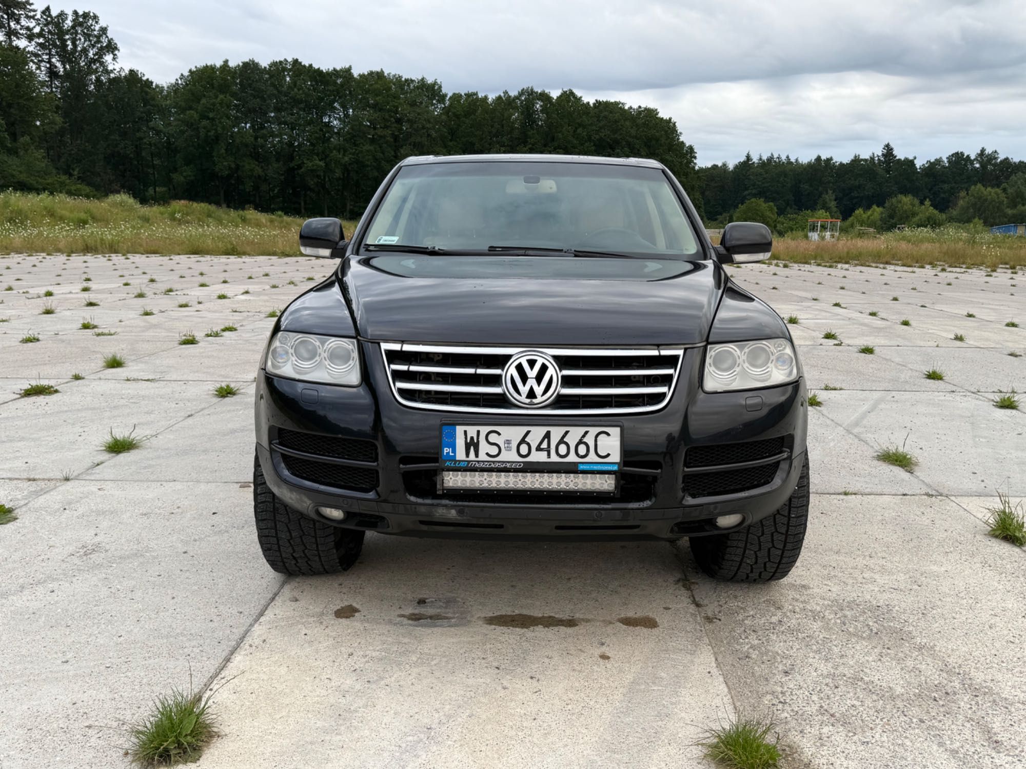 Sprzedam vw touareg  3,0 tdi zwykłe zawieszenie