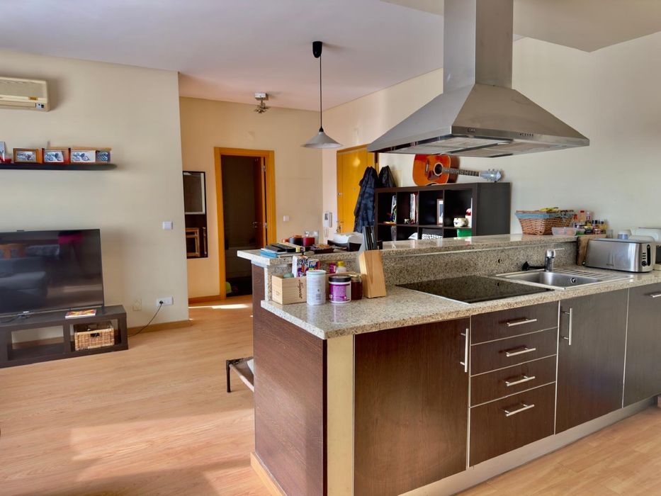 T 1 com cozinha equipada