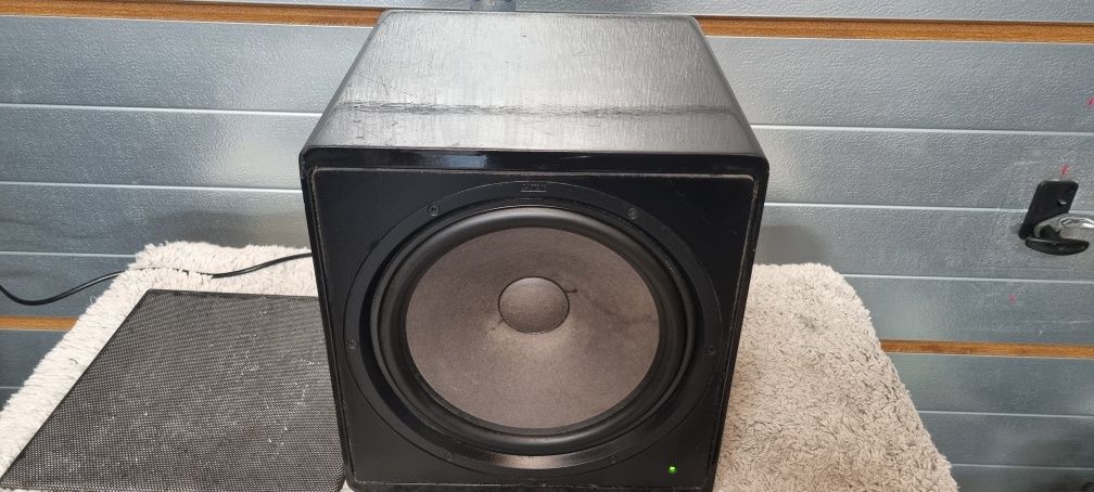 Subwoofer aktywny CANTON PLUS B