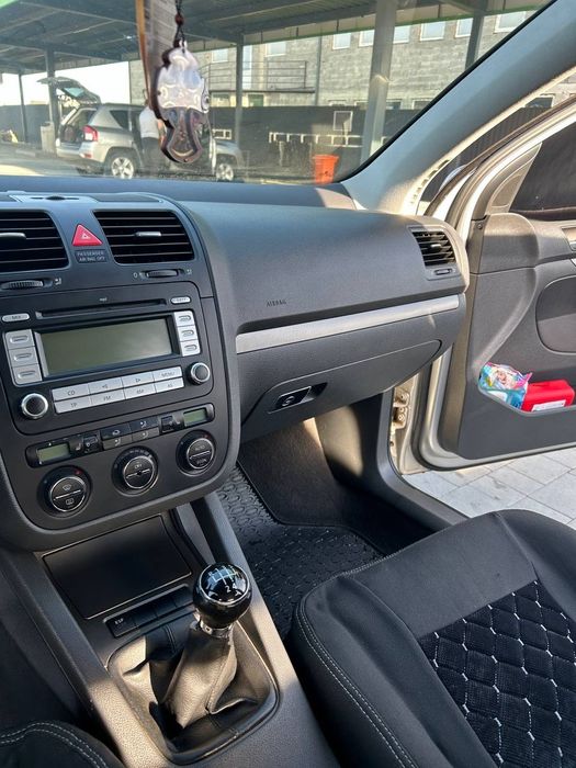 Продам авто гольф 5.